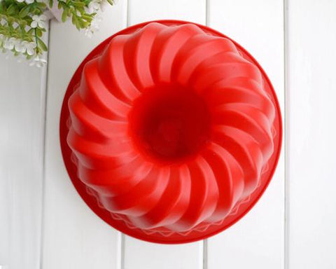 8.6 inches Bundt Pan Silicone Baking Mold - Red